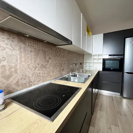B2 Apartment