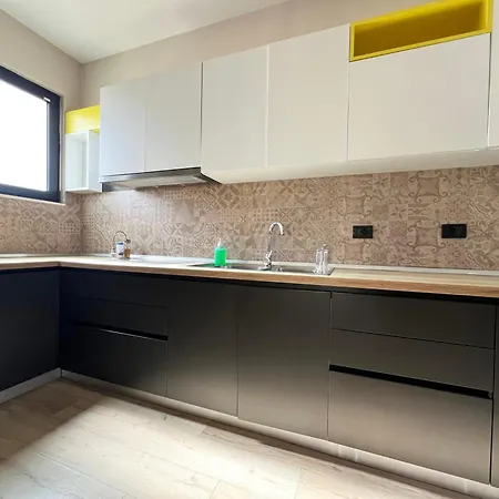 B2 Apartment *