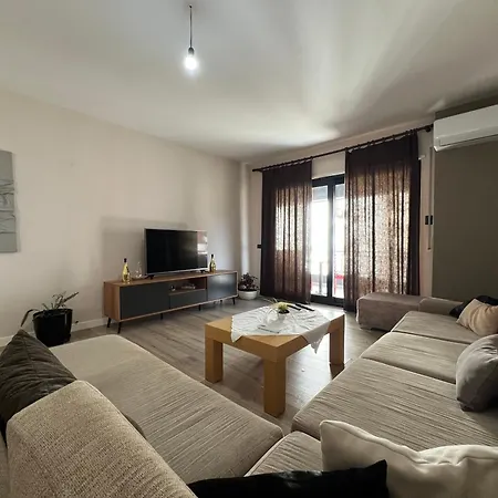 B2 Apartment *